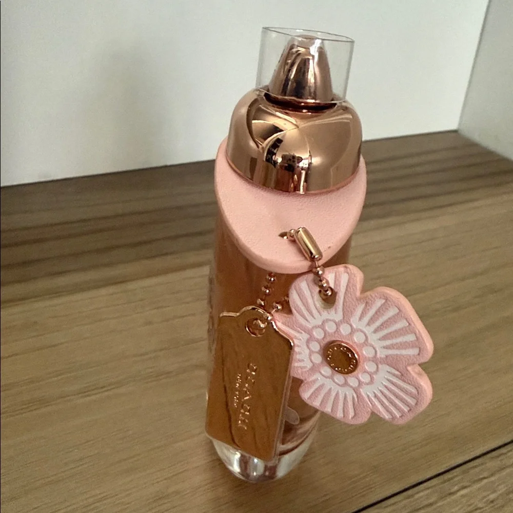 Coach Floral Eau De Parfum 1.7 fl oz. Unused, New in box. - Picture 5 of 5